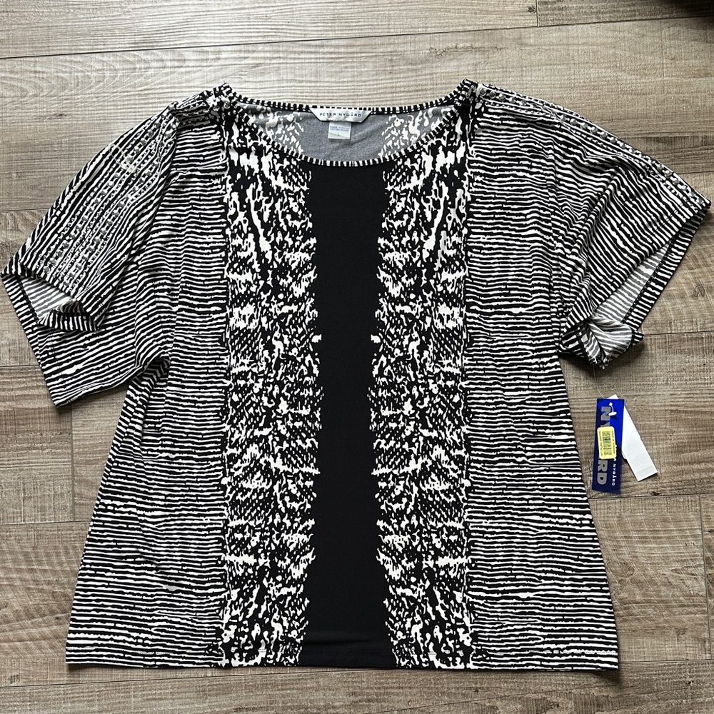 NWT Peter Nygard Black and White Patterned Top with open shoulder, size L